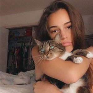 Meet your Posher, Kayy